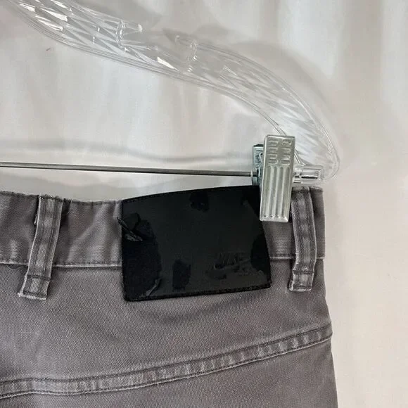 Nike SB Jeans Men's 32 Grey Distressed Cotton Blend Button Zip Vented Flaws - Picture 13 of 14